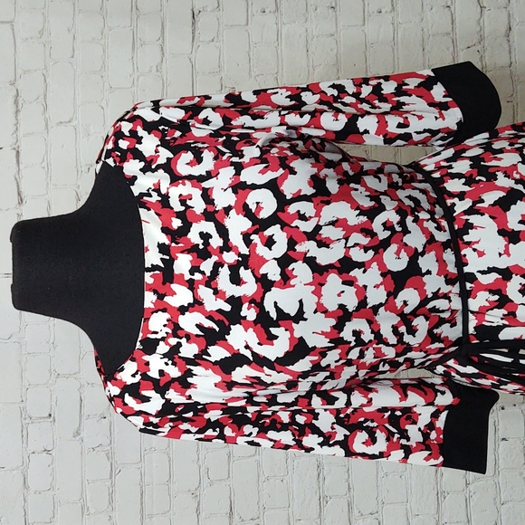 Liz Claiborn Black, Red and White 3/4 Sleeve Shift Dress - Picture 5 of 11
